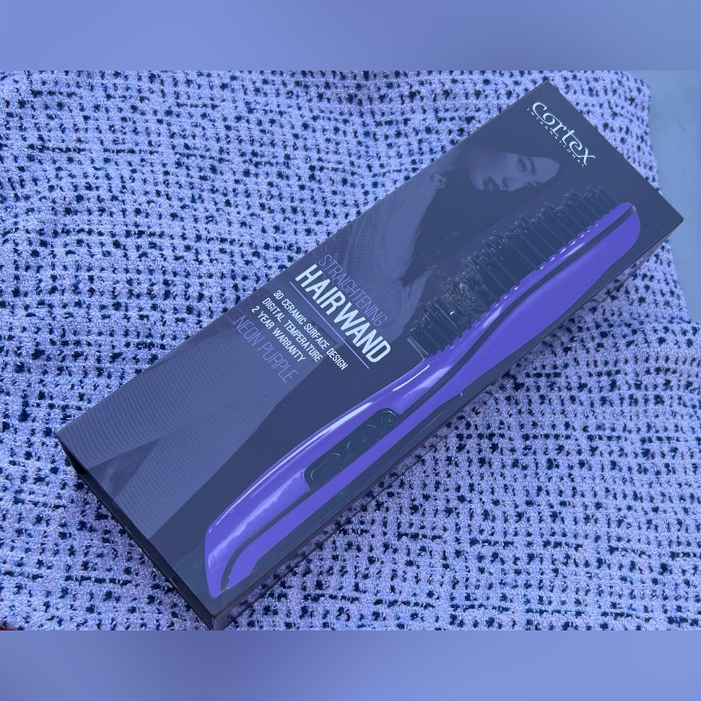 Cortex International NIB Straightening Ceramic Hair Wand in Neon Purple